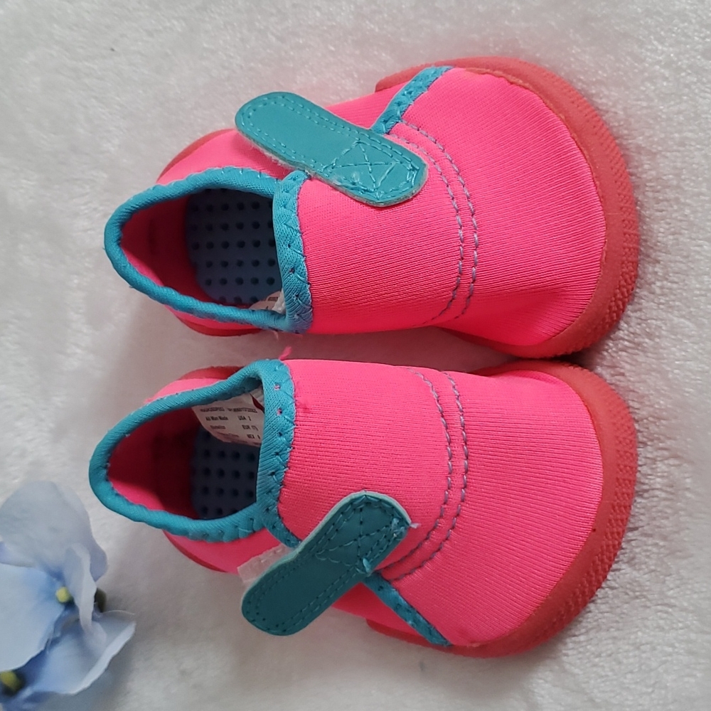 Garanimals little girl shoes size 2 bright pink and turquoise